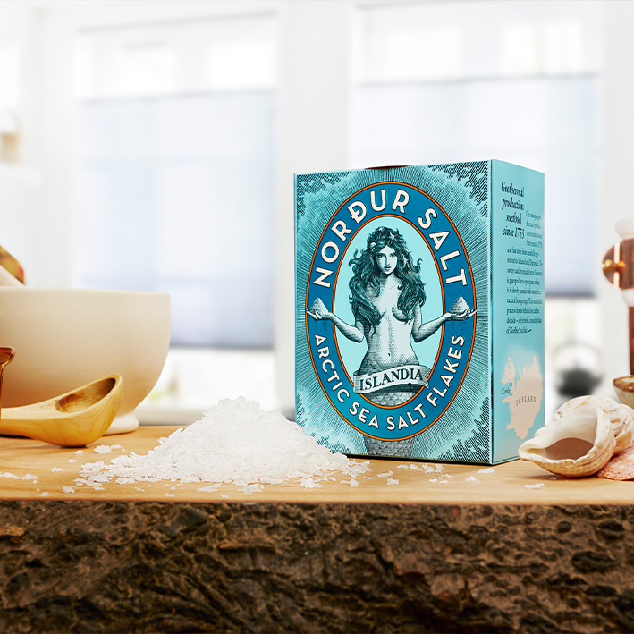 Arctic Sea Salt Flakes Natural Box